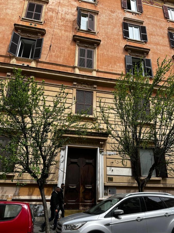 Catone Luxury Rooms Rome Exterior photo
