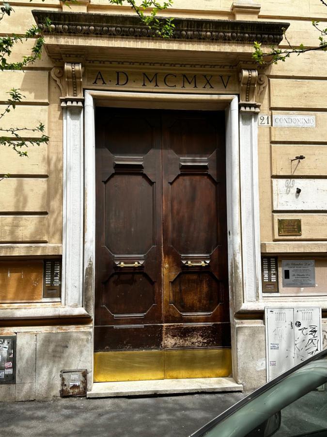 Catone Luxury Rooms Rome Exterior photo
